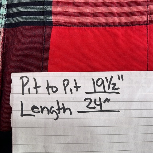 Women’s plaid button up shirt size medium 100% cotton made by stylus in Cambodia - Picture 8 of 9